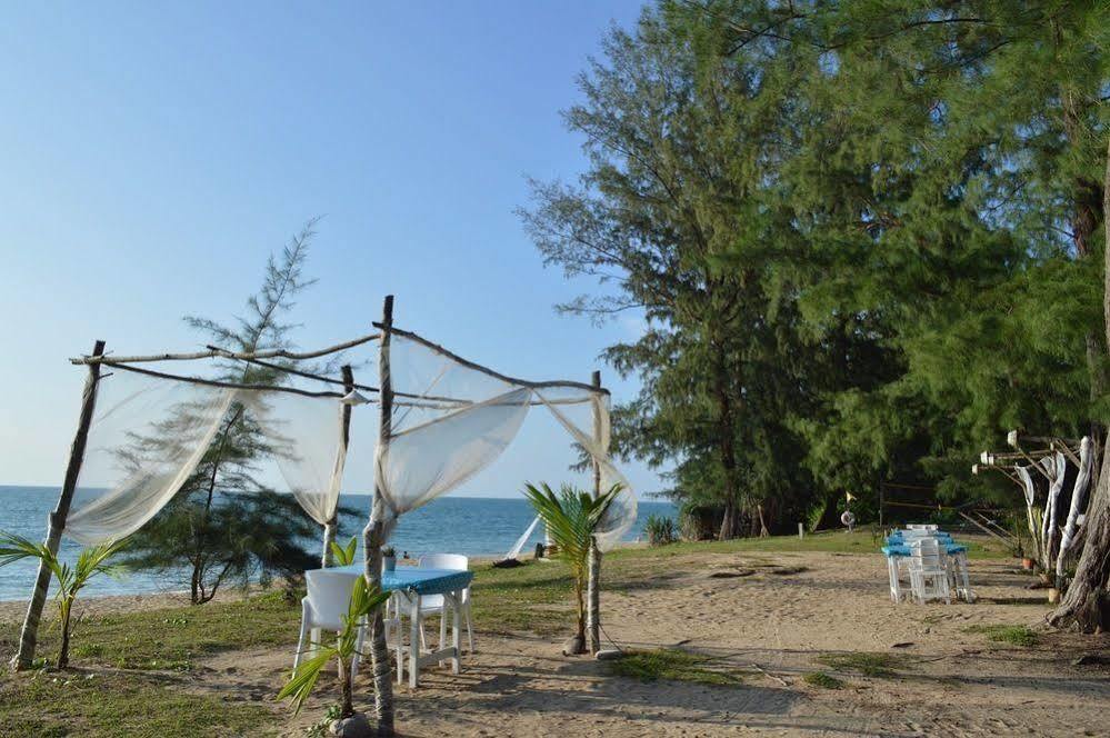 Vakantiehuis Micky Monkey Phuket Maikhao Thailand
