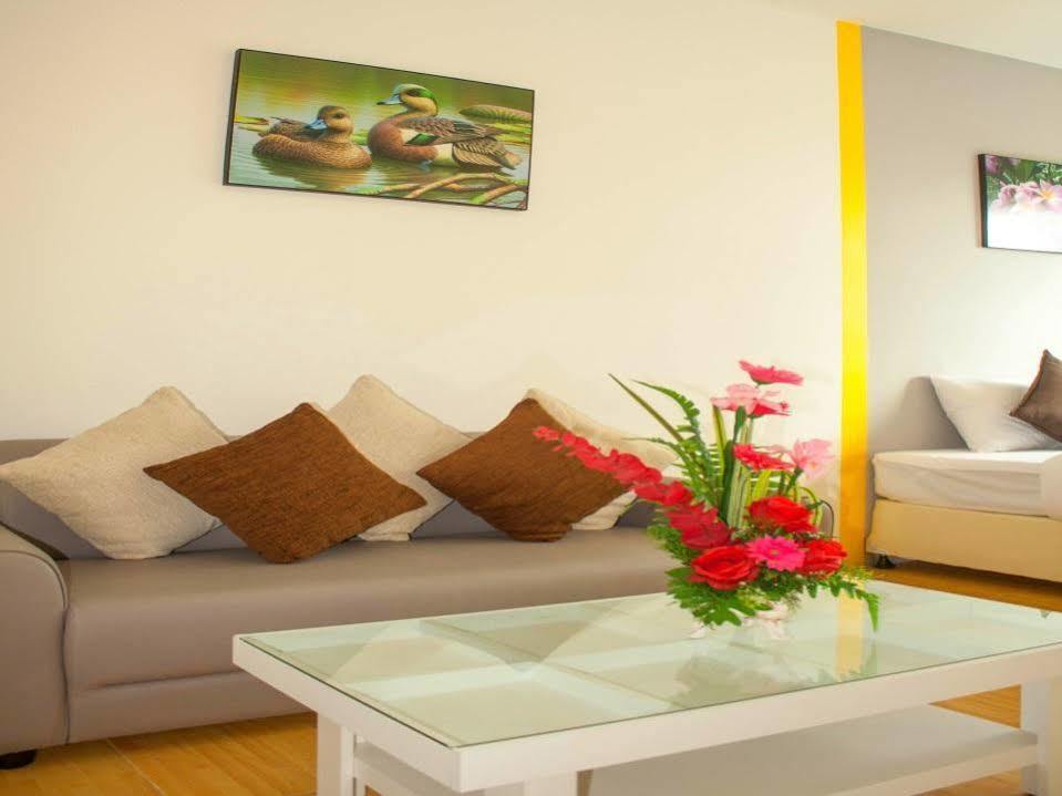 Hostel The Sunflower *