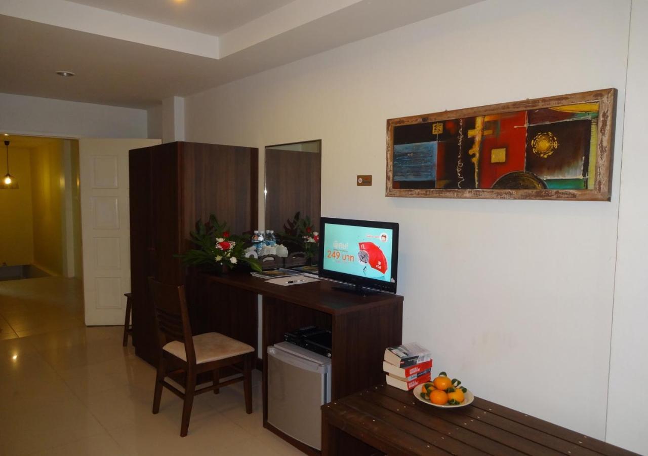 Hotel At