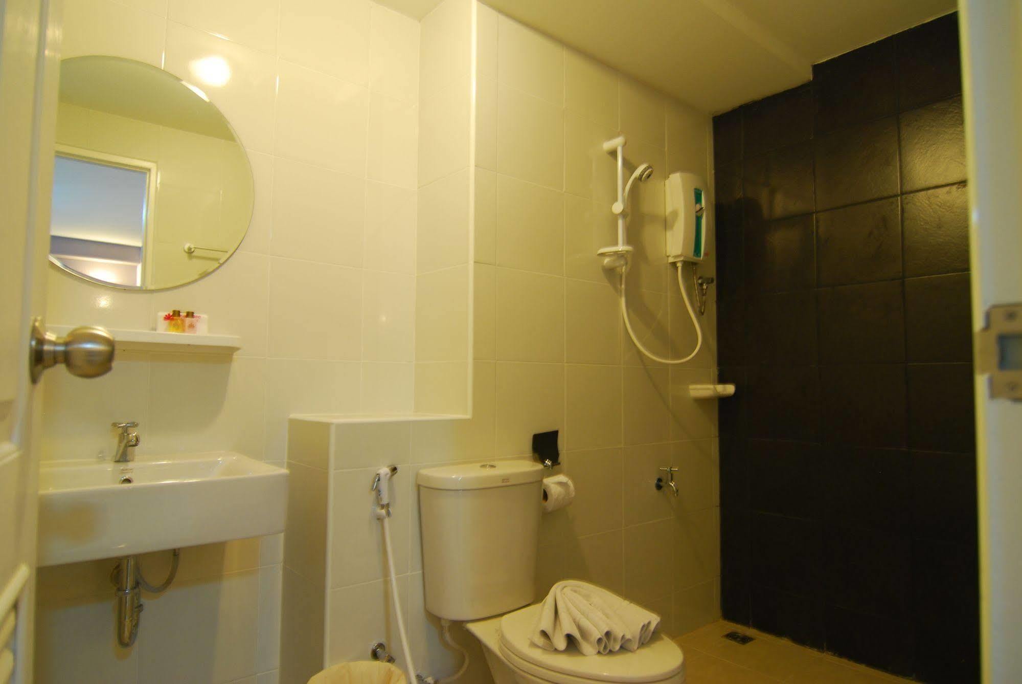 Hotel Leelawadee Naka 3*