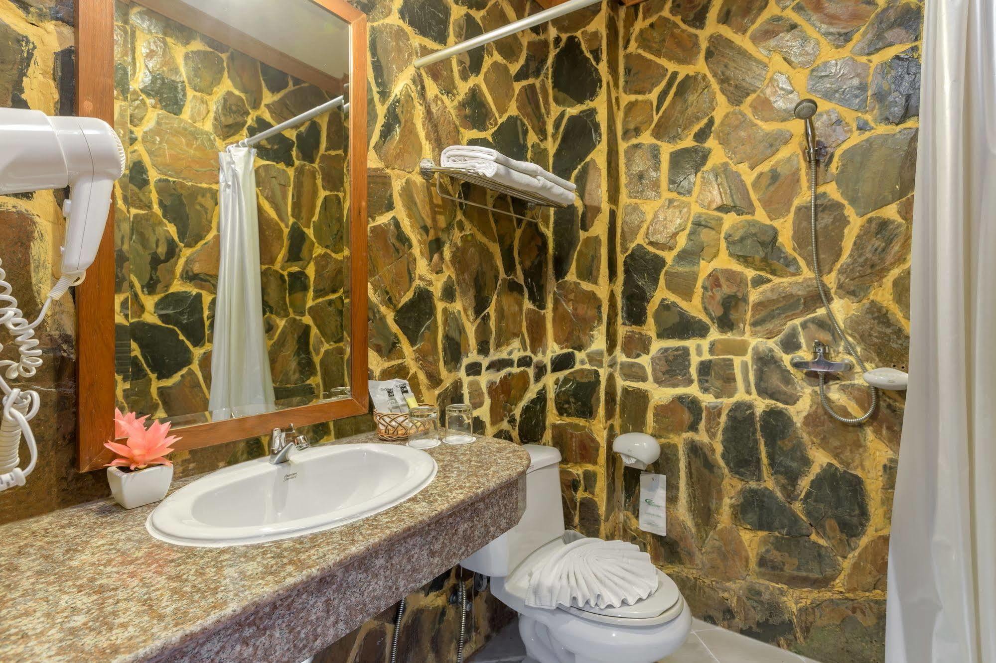 Chang Hotel Patong