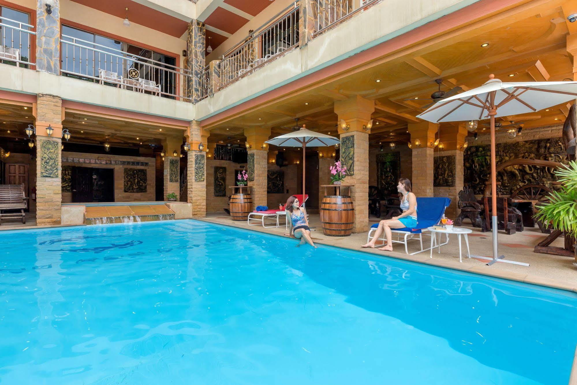Chang Hotel Patong
