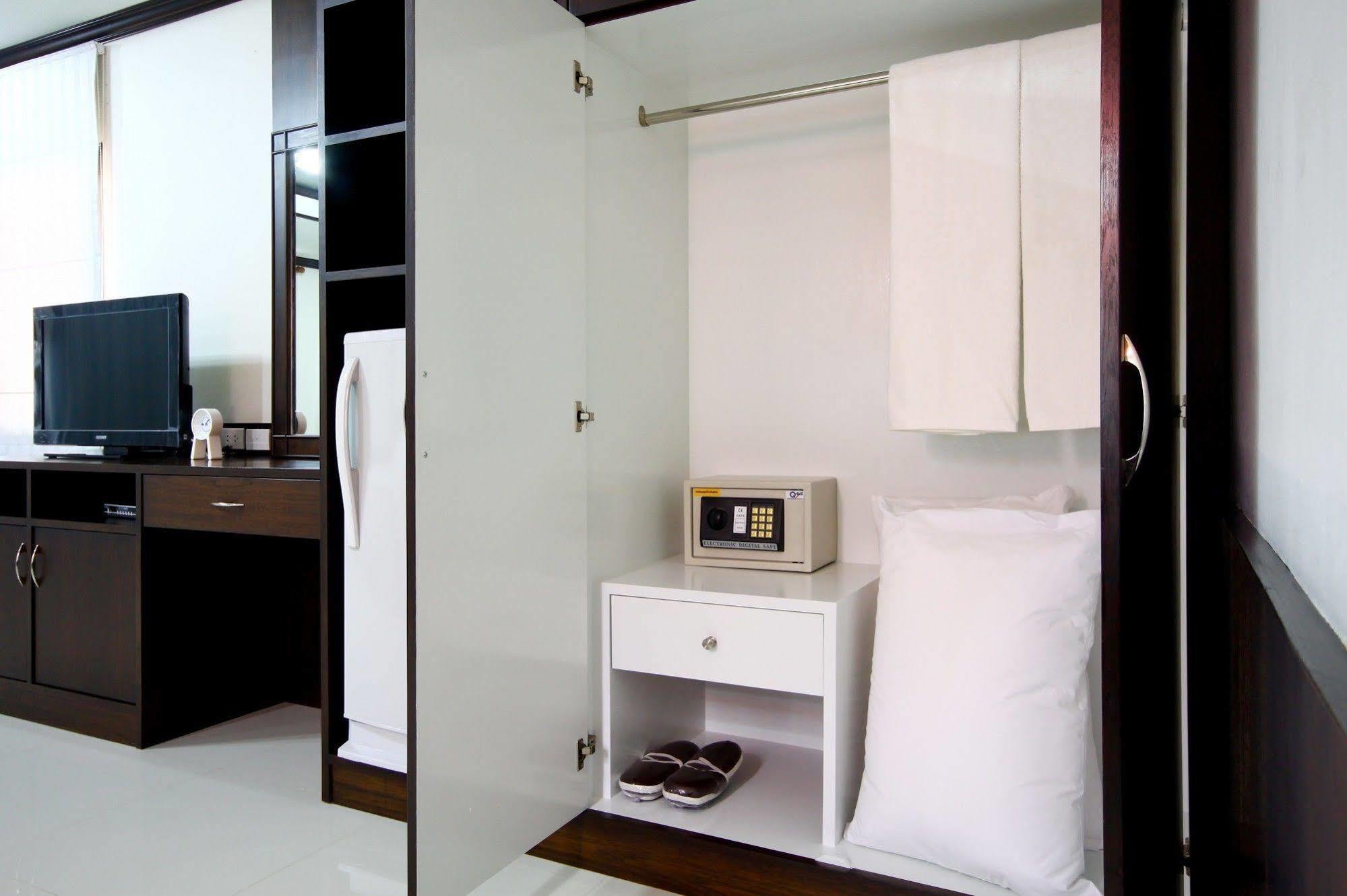 The Guesthouse, Phuket Cape Panwa