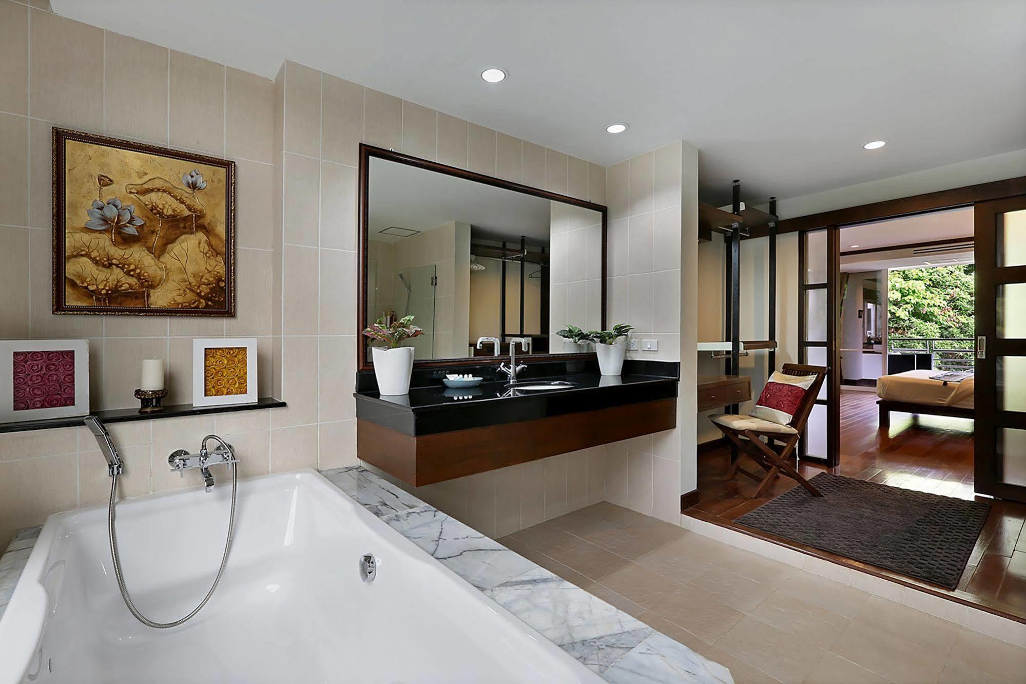 Apartment Karon-view Royal Lotus *