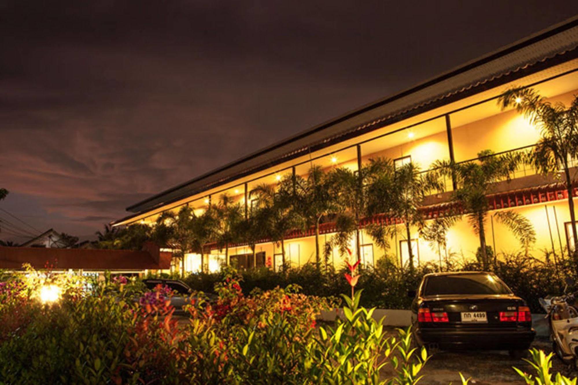 Hotel Phuket Airport