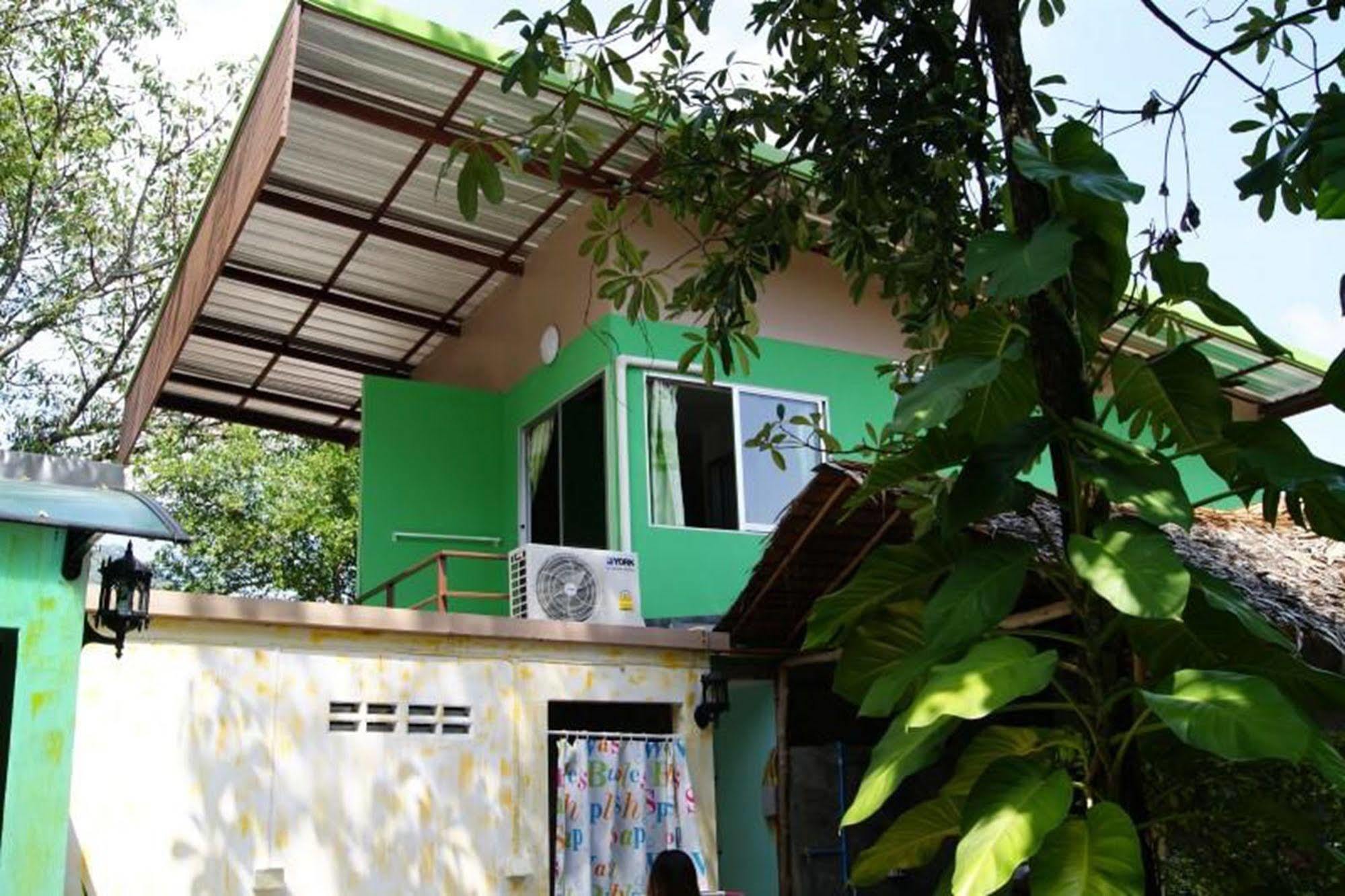 Hotel Oyo 1163 Eden 2*
