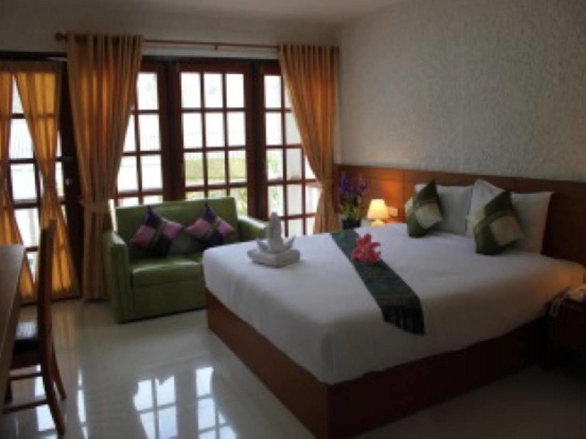 Neptuna Hotel By Maduzi Hotel