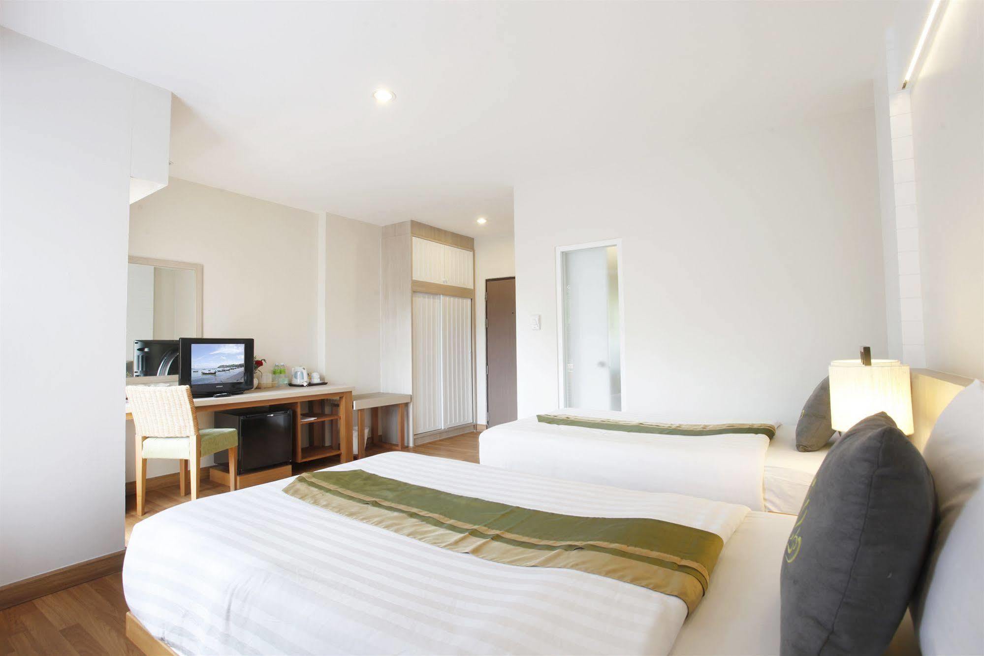 Resort Palmyra Phuket - Sha Extra Patong