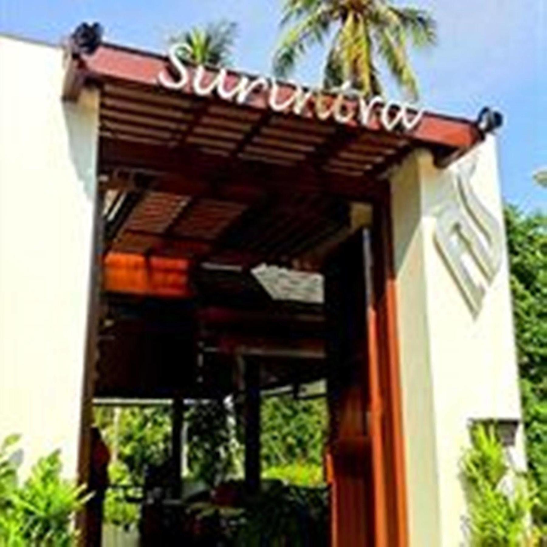 Surintra Boutique Praia de Surin