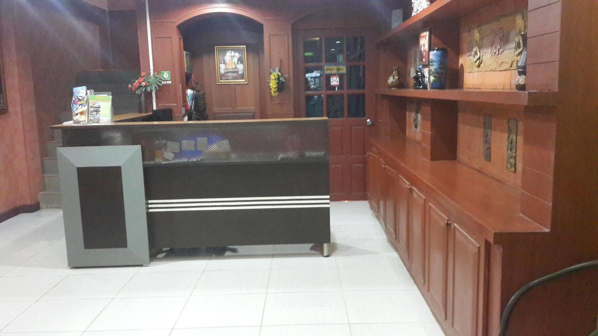 Silla Hostel *