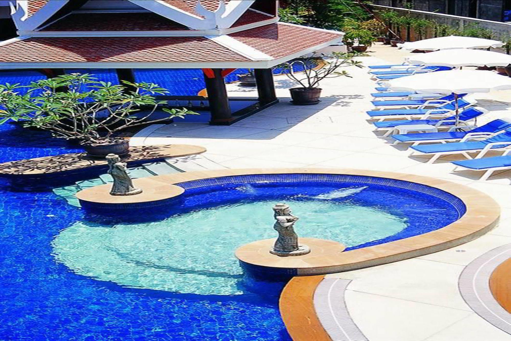 Poolside Sha Extra