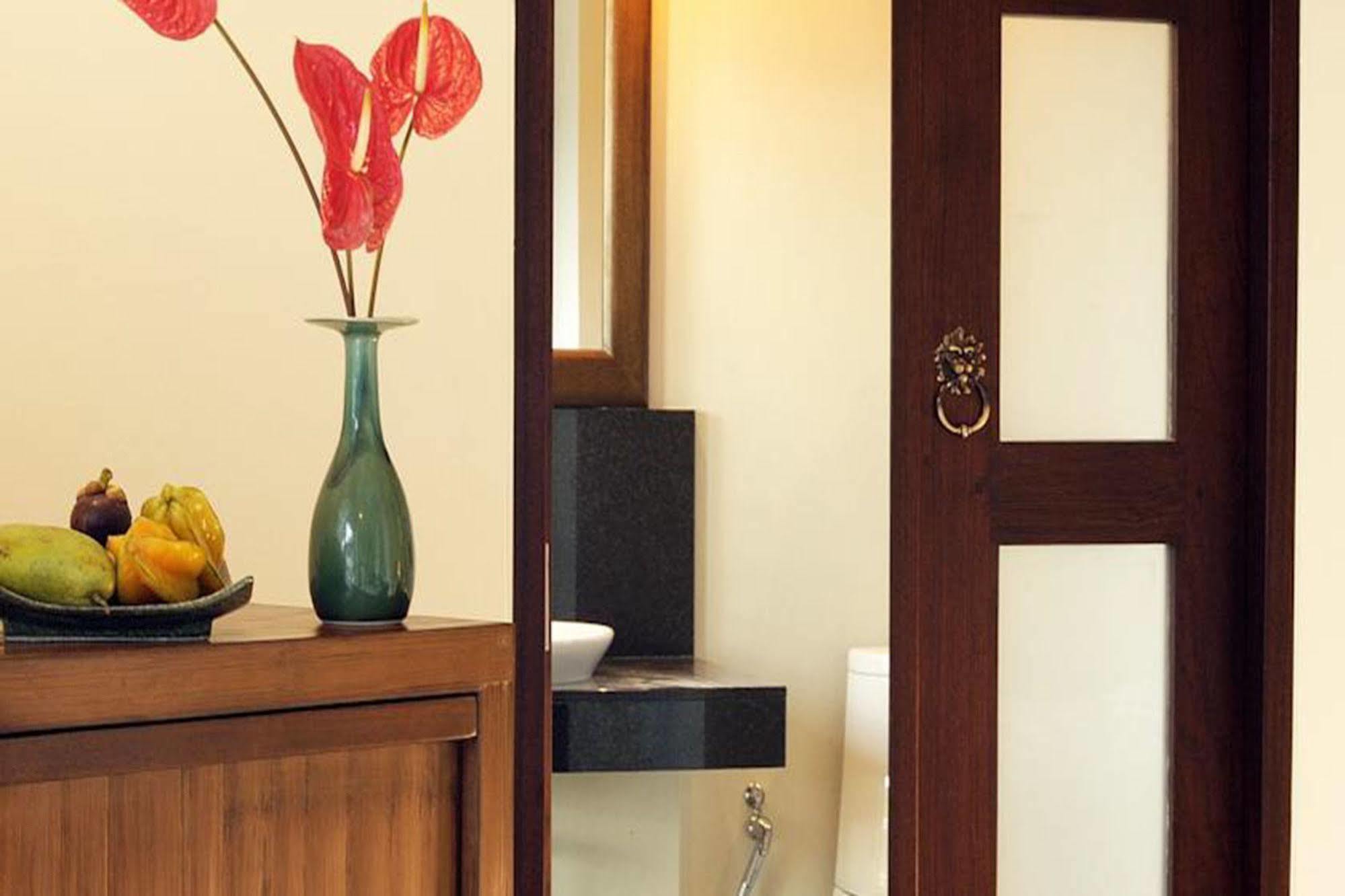 Two Phuket - Oxygen Nai Harn Apartment *