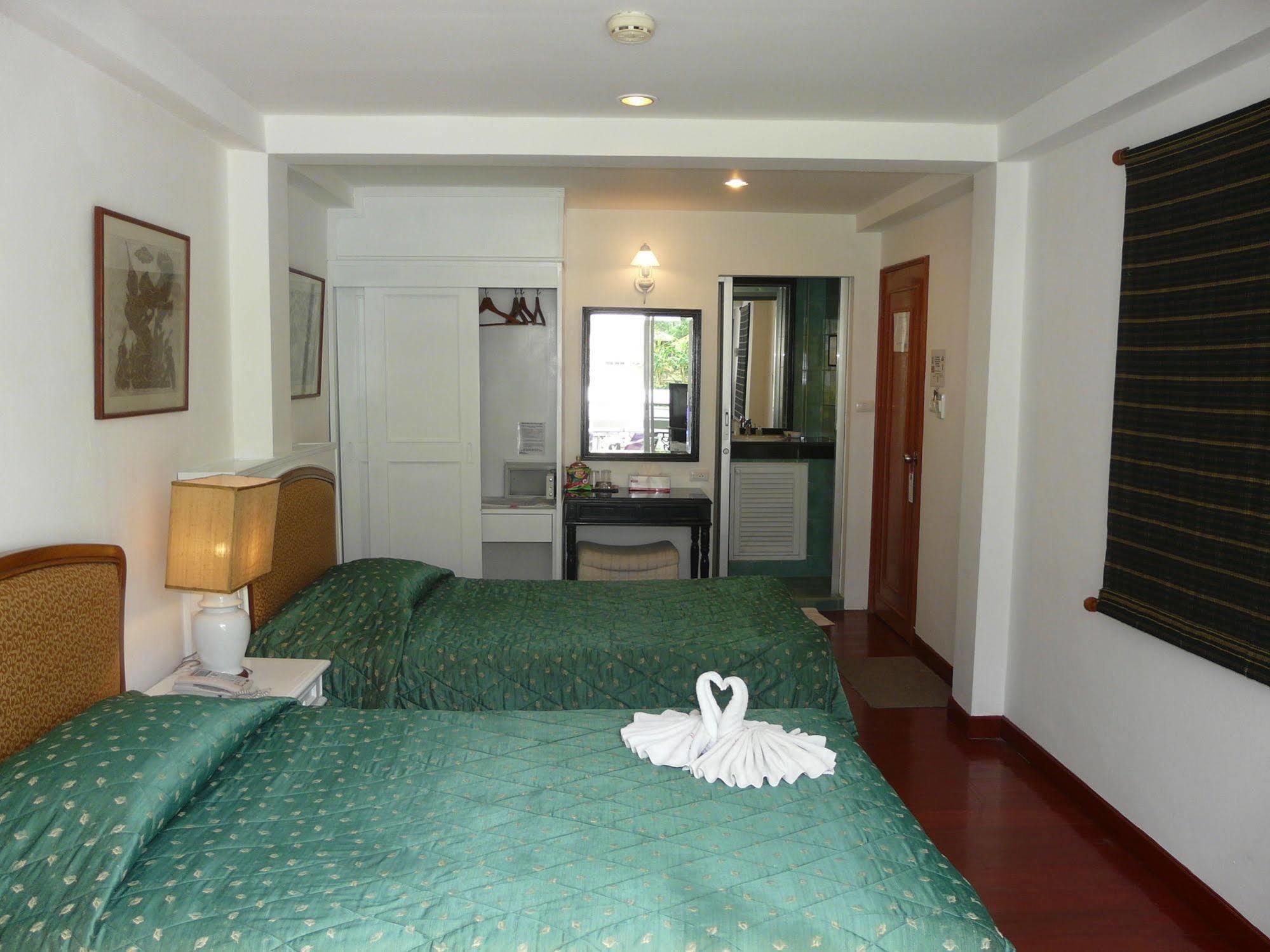 Orchid And Spa Patong