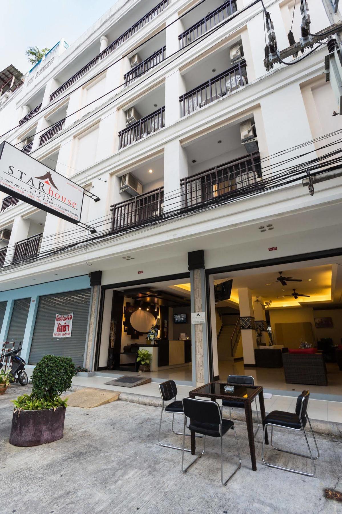 Hotel Star House