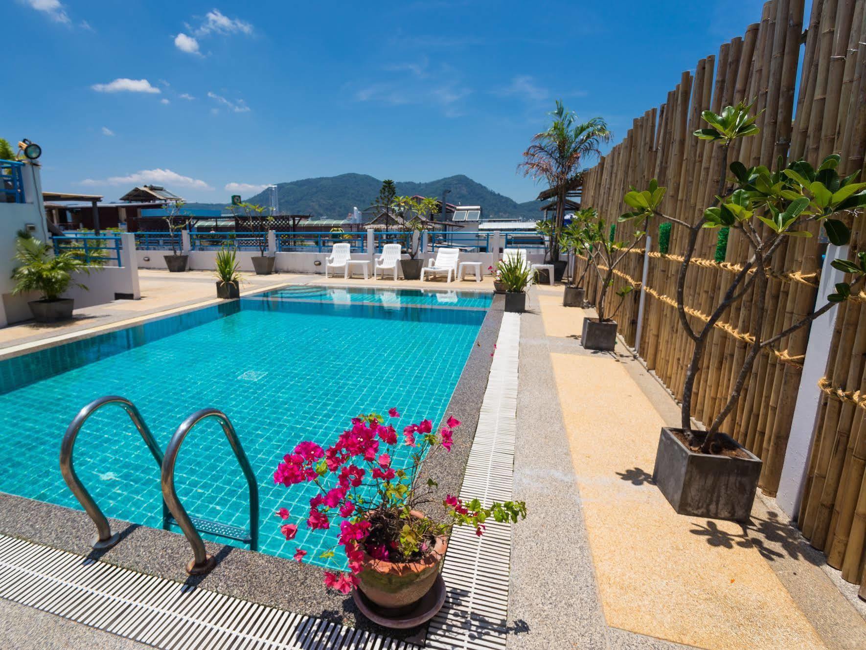 Star House 3* Patong