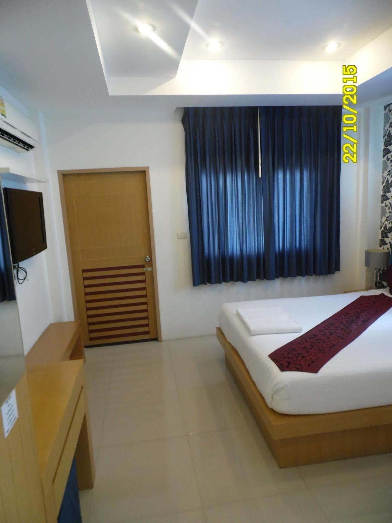Le Desir Resortel Chalong