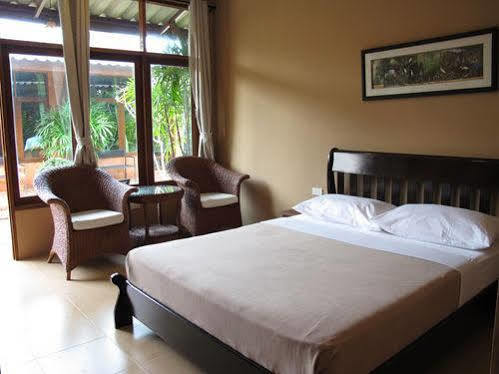 Hotel Phuket Siam - Sha