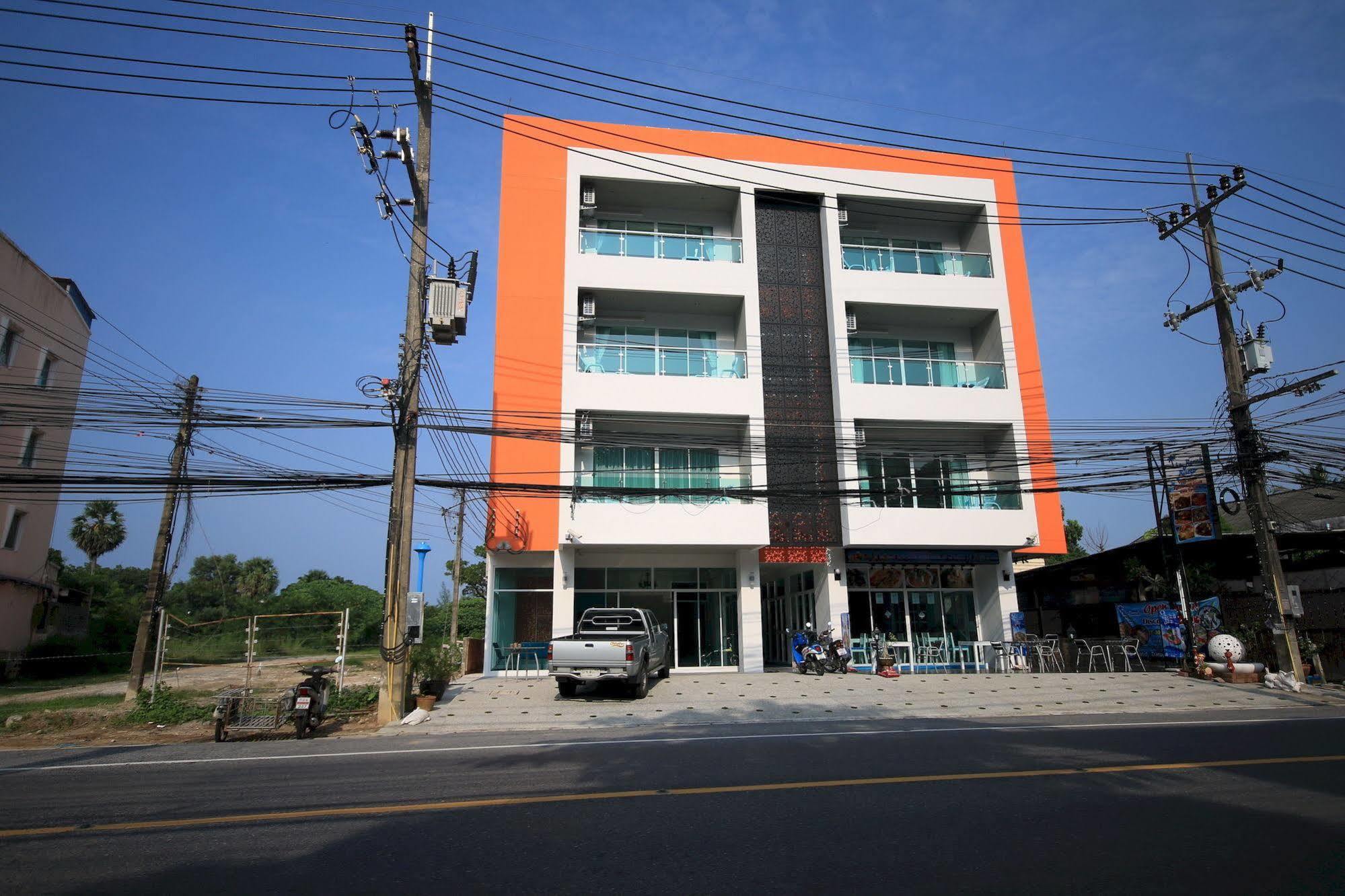 Sea Side Hotel