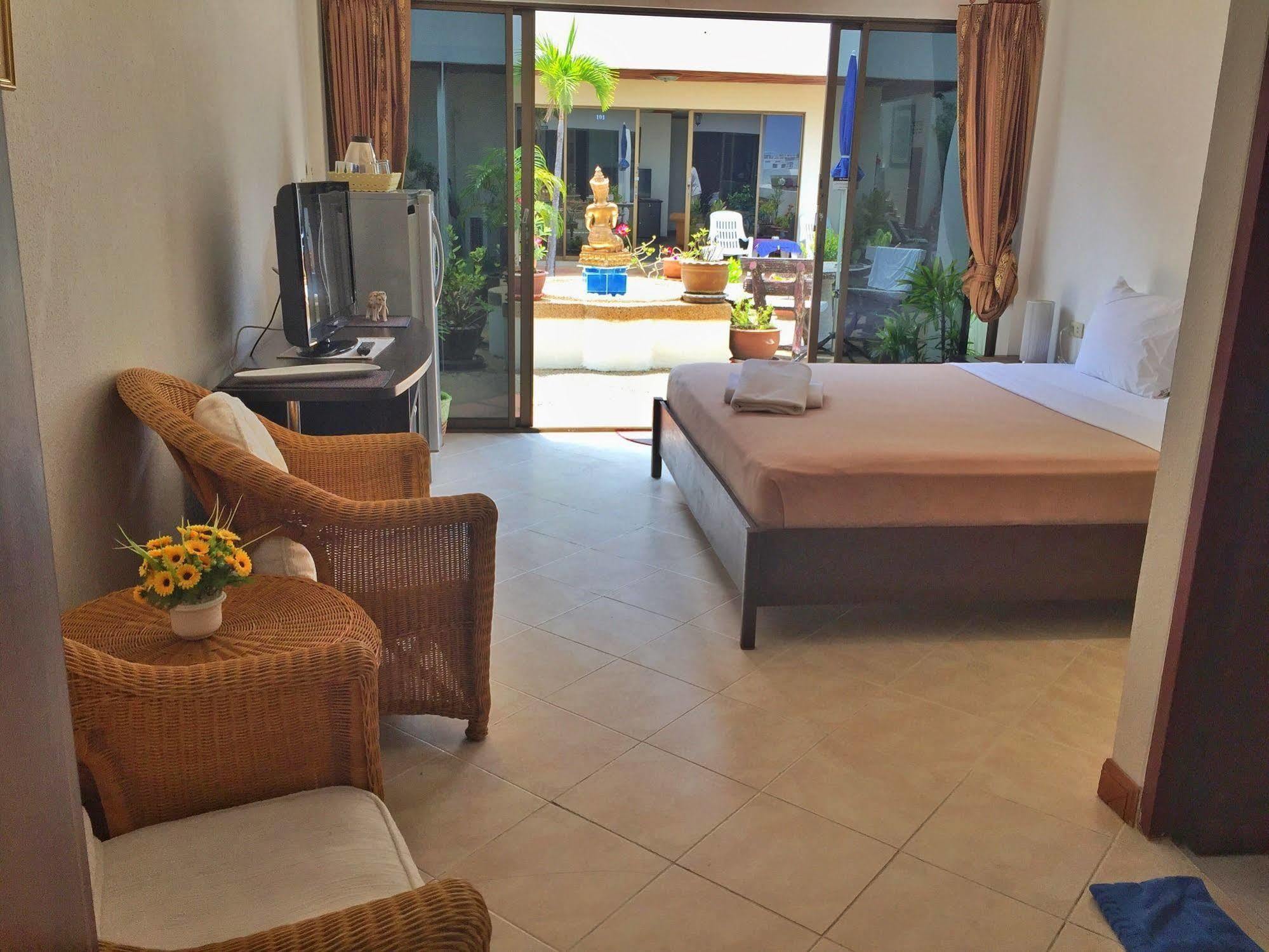 Hotel Blue Sky Patong