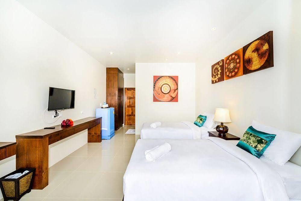 Resort Baan Phuchalong Place 3*