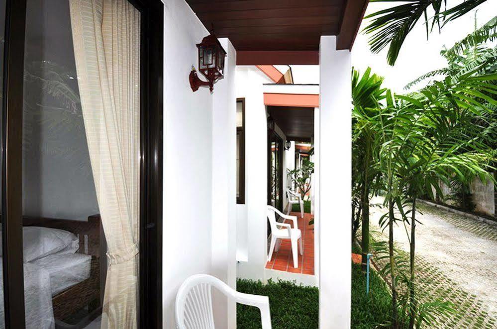Resort Baan Phuchalong Place 3*