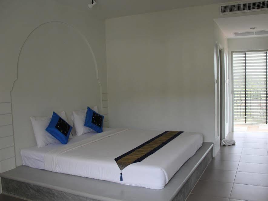 Dinar 3* Bang Tao Beach (Phuket)