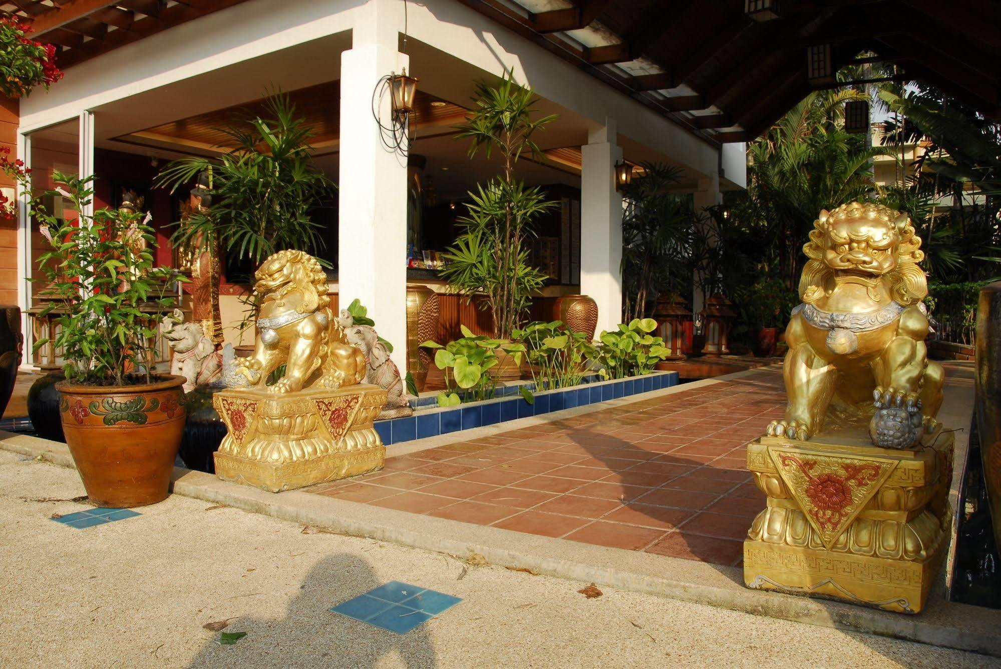 The Expat Hotel 3*