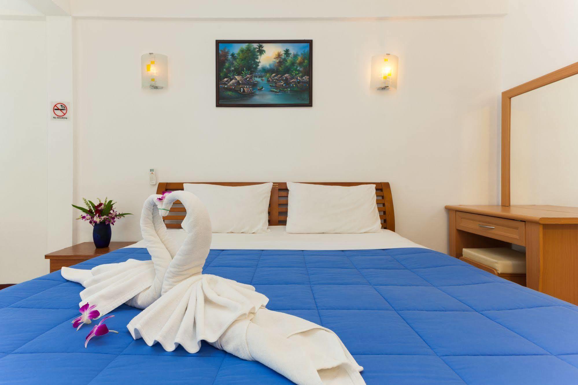 Hotel The Expat 3*