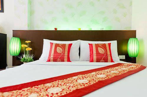 Hotel Oyo 232 Hometel 3*