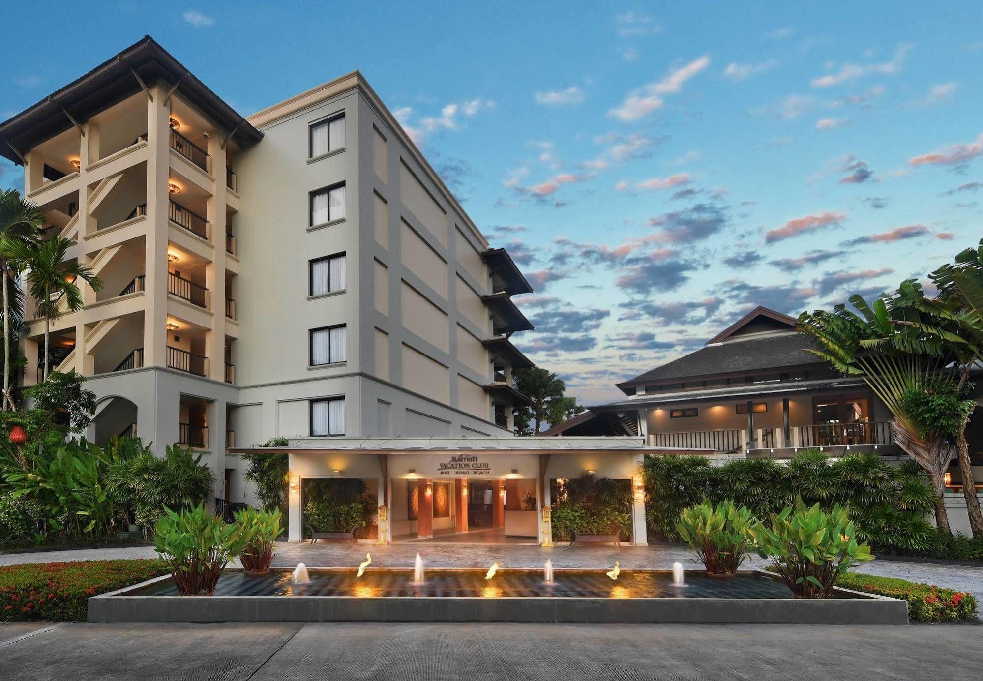 Marriott's - Phuket 5*