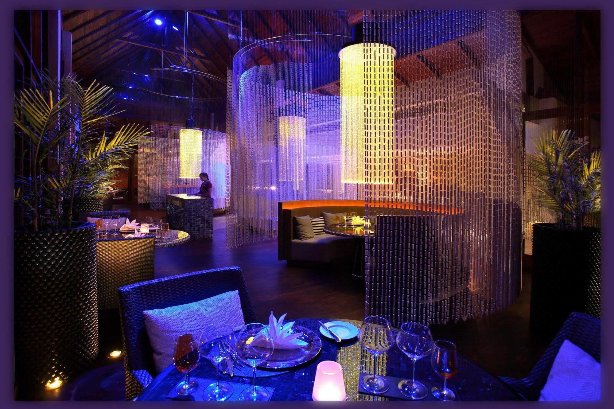 Marriott's - Phuket 5*