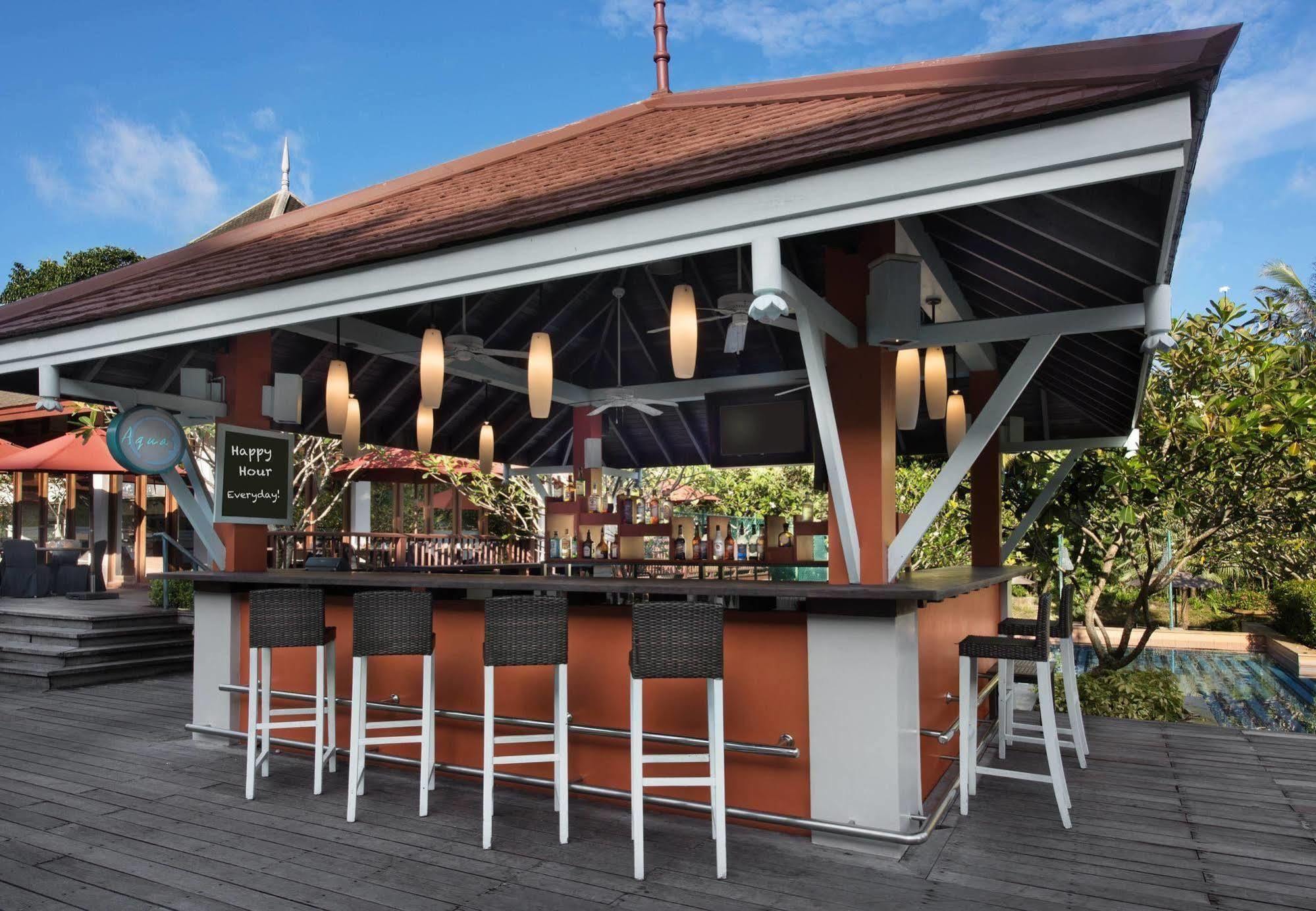 Marriott's - Phuket 5*