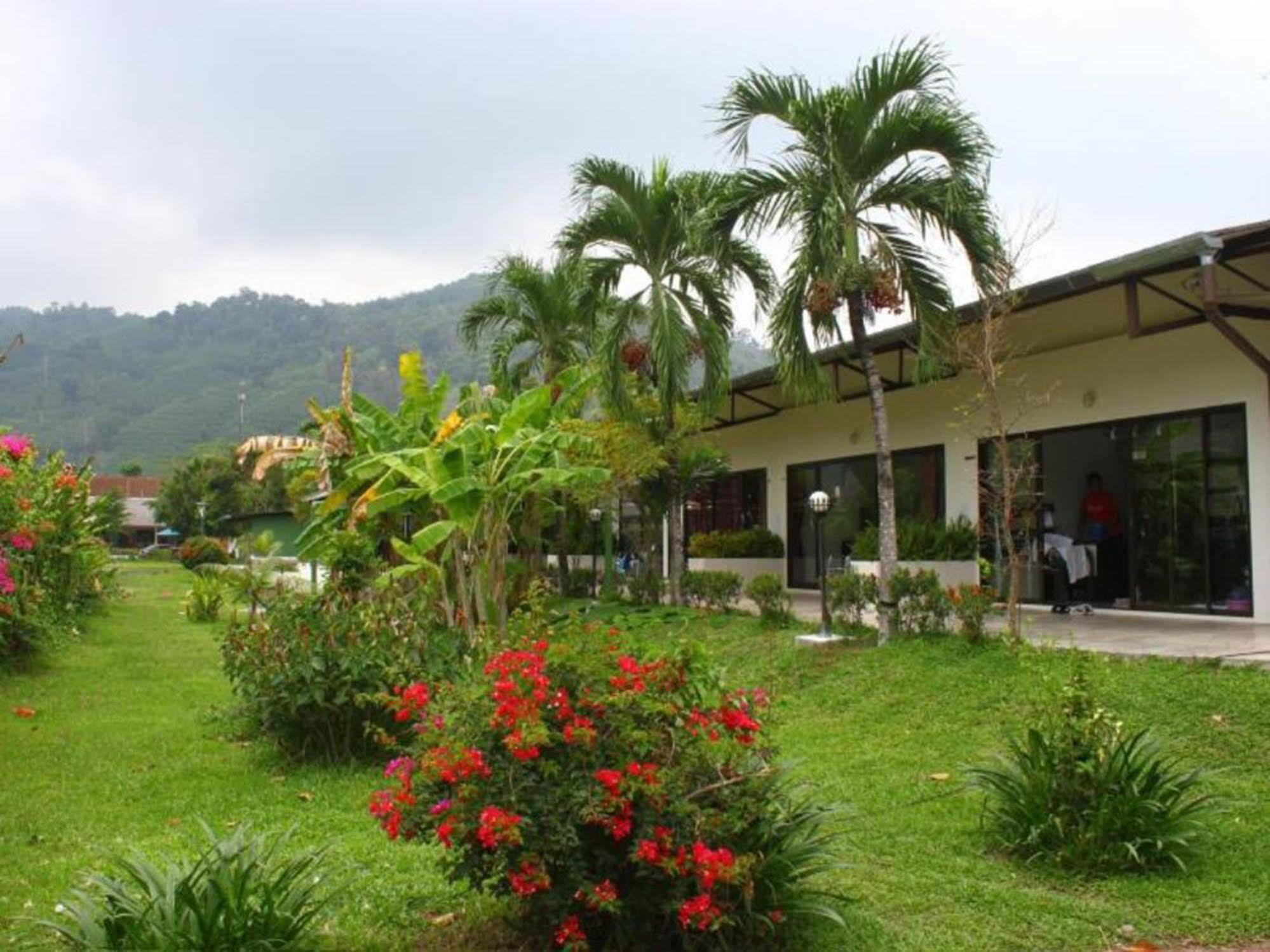 Phuket Wake Park Hotel 3*