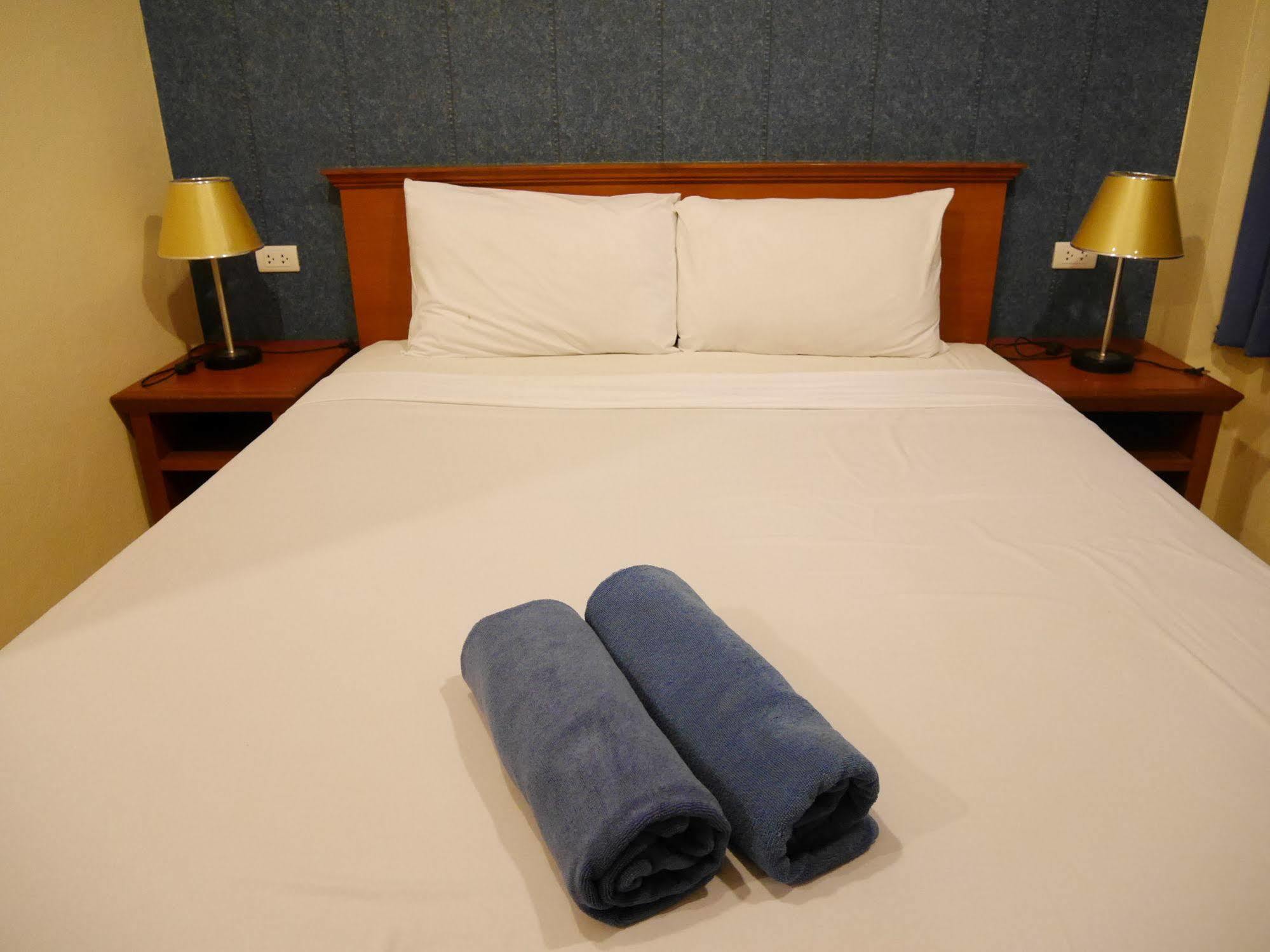 Guest house Sleep At Sha Phuket