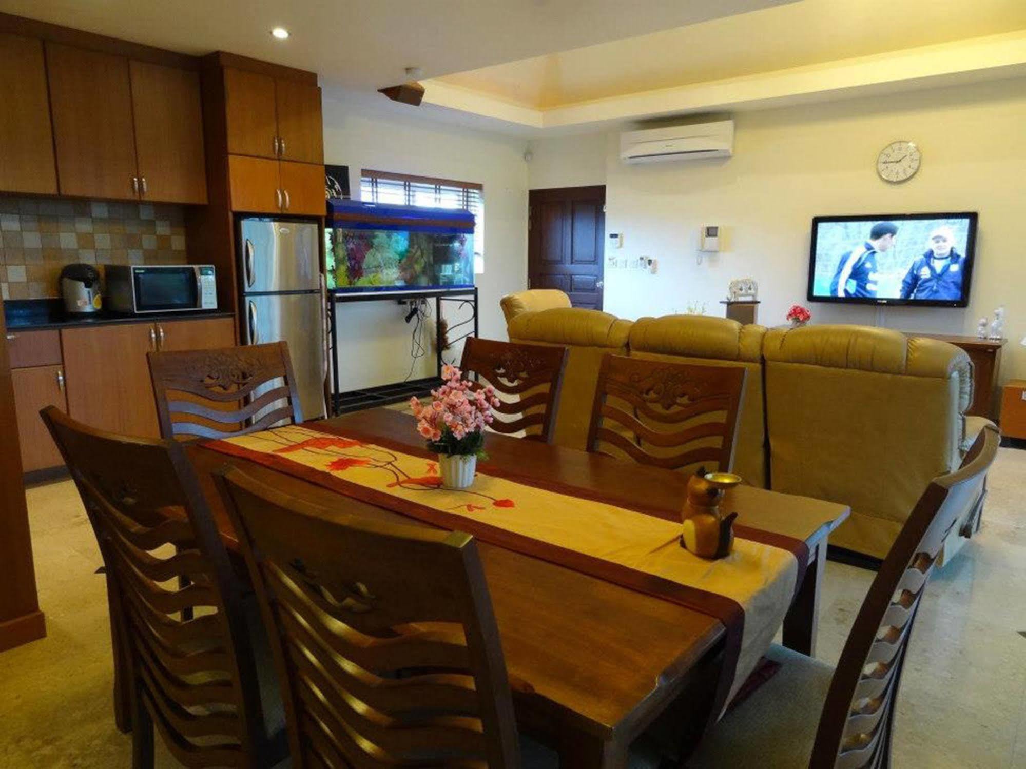 At Naiharn Boutique Hotel Hotel
