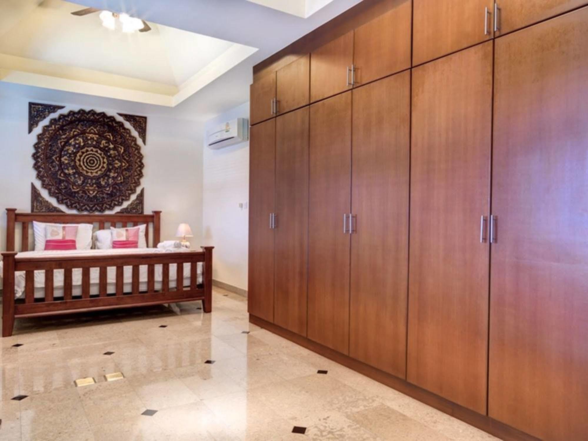 Hotel At Naiharn Boutique Hotel Rawai
