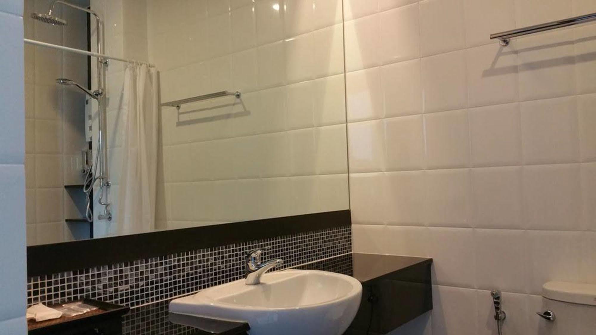 Phuket Airport Place 3* Nai Yang Beach