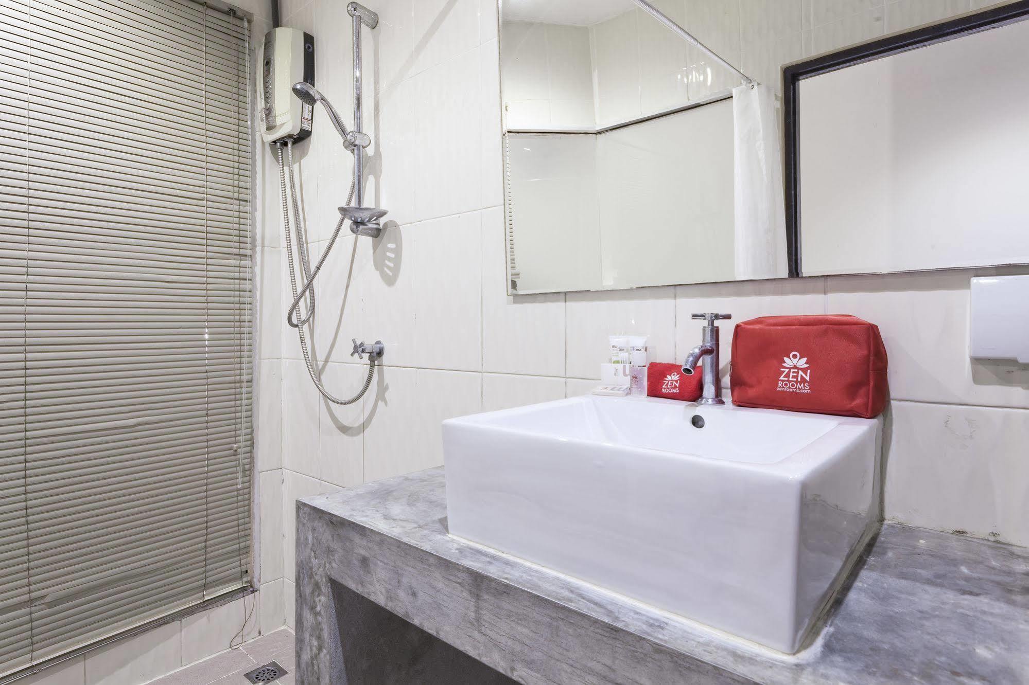 Hotel Zen Basic Nanai Phuket