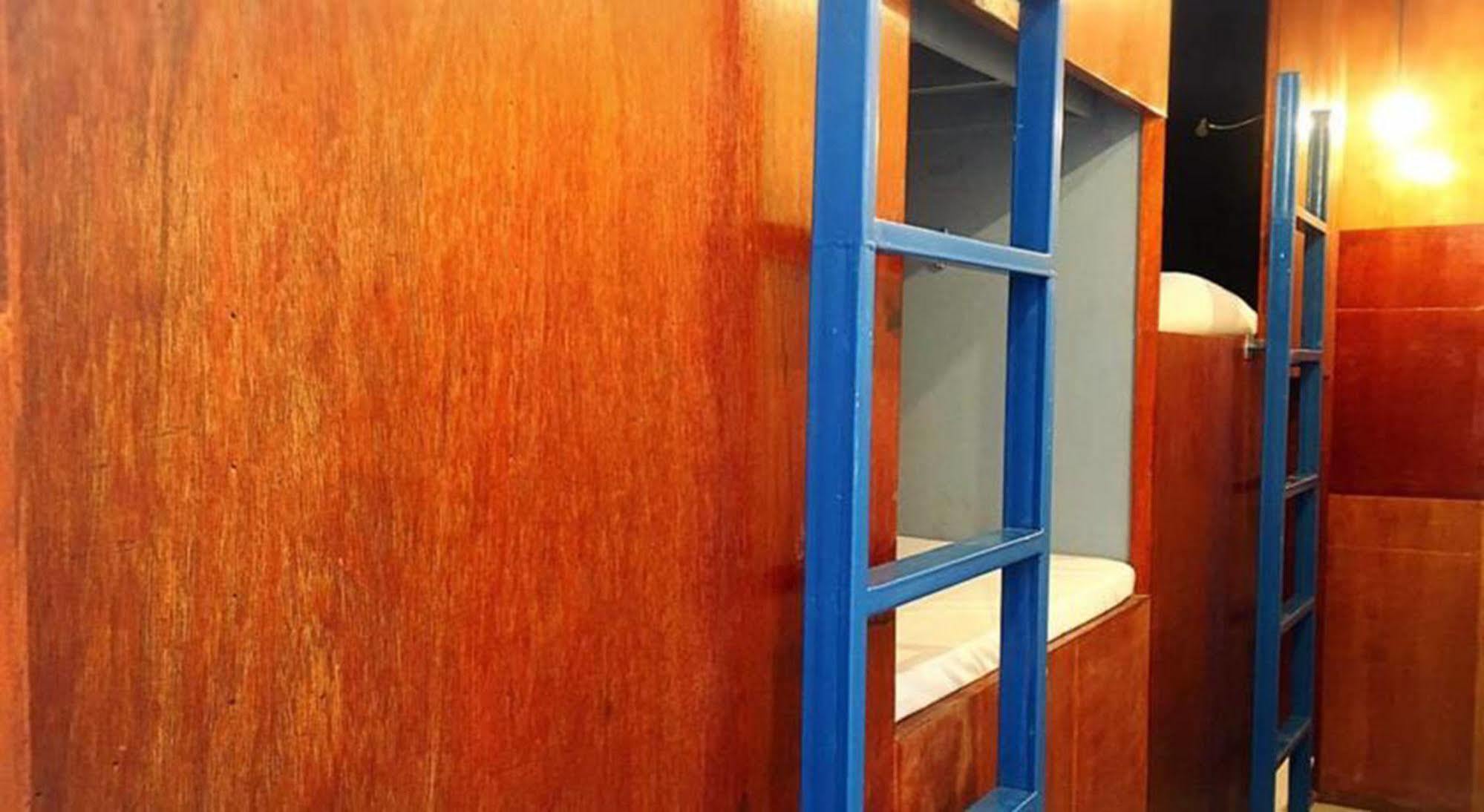 Wire Hostel Patong