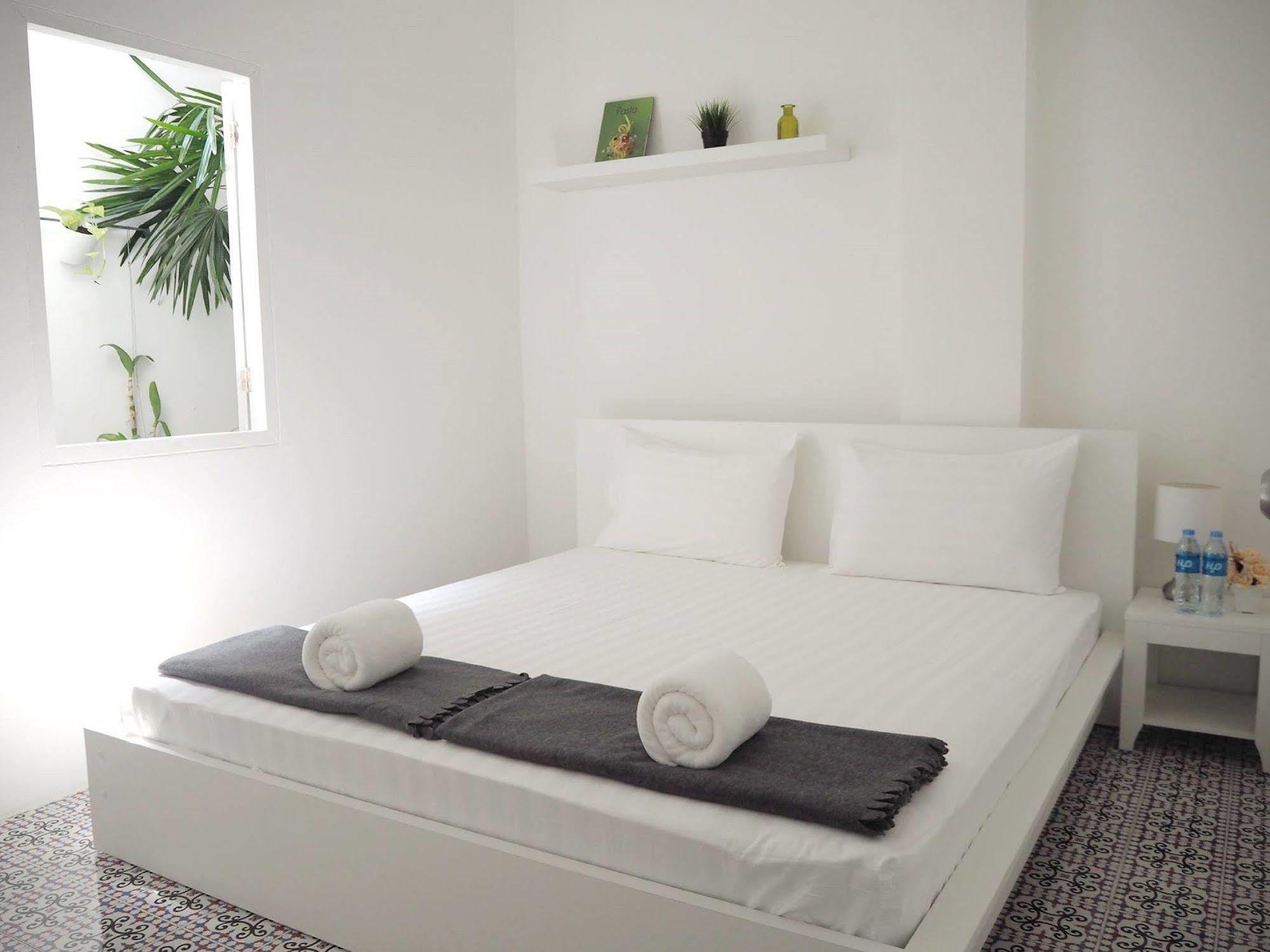 Chino Town At Yaowarat Phuket - Sha Plus Hostel *