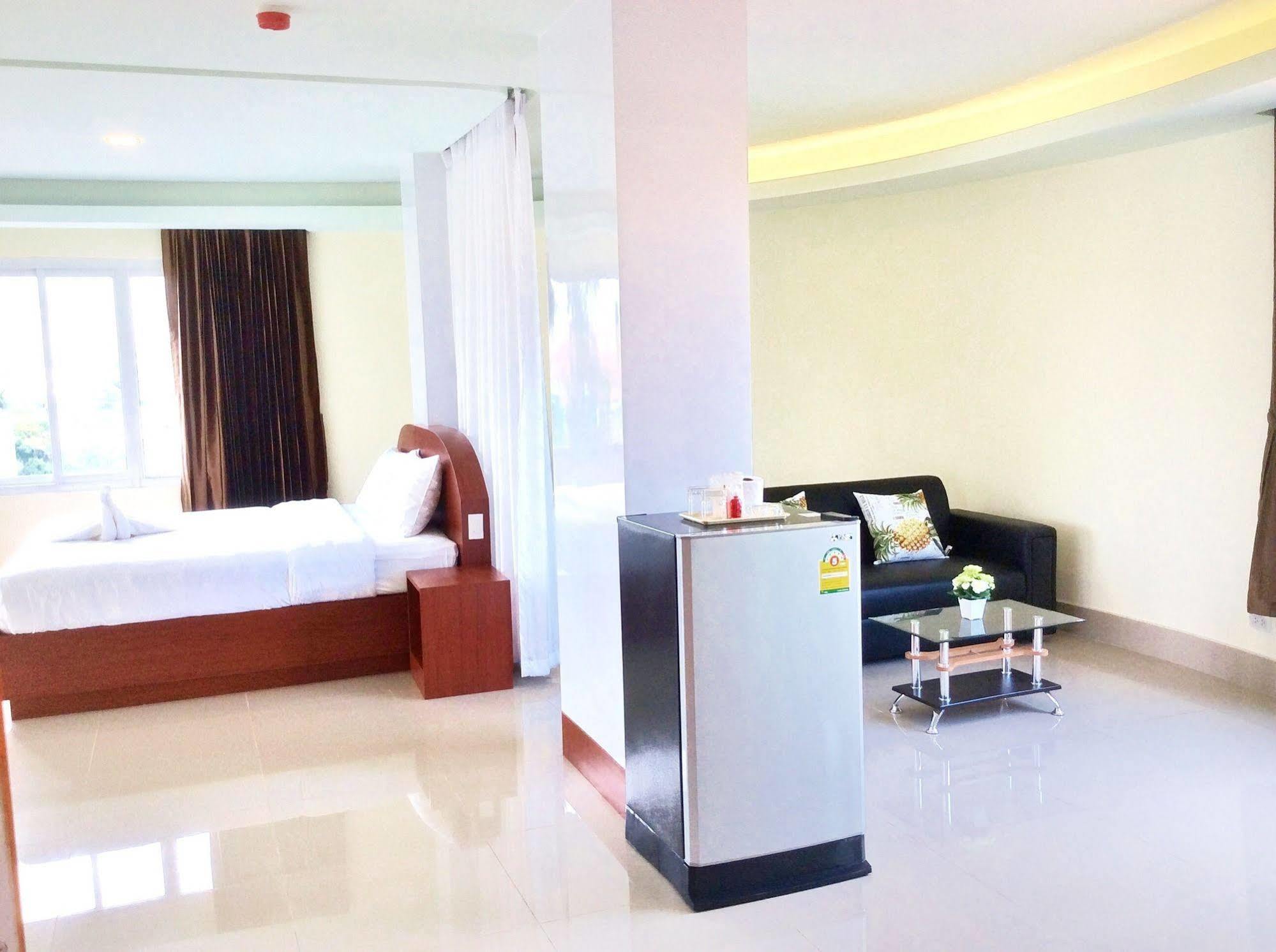 Smile Hotel