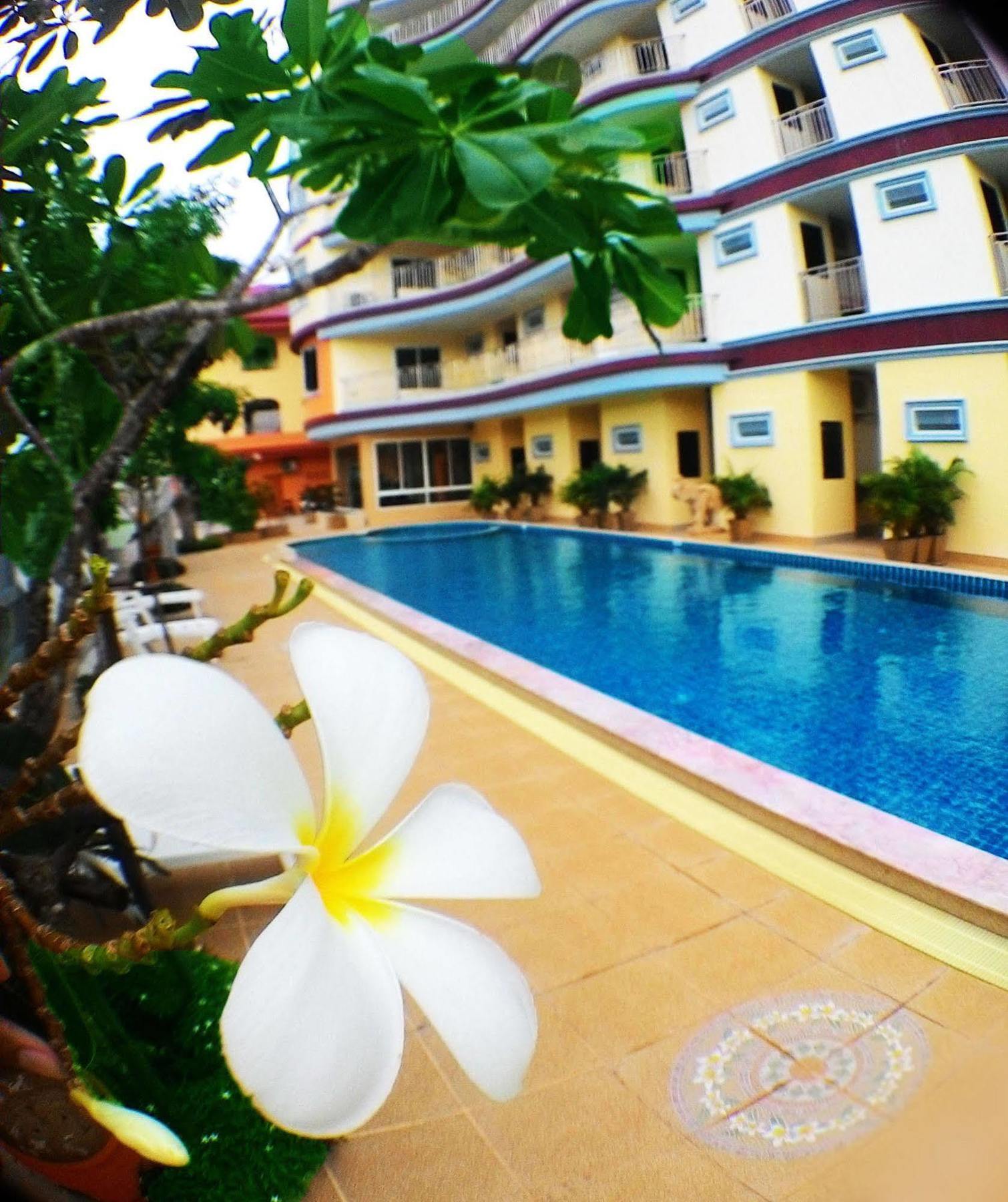 Smile Hotel