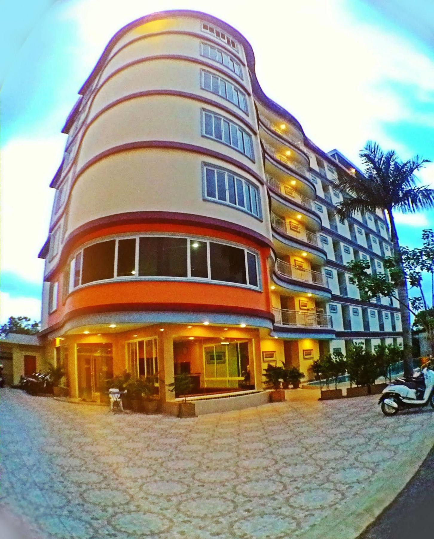 Hotel Smile 3*