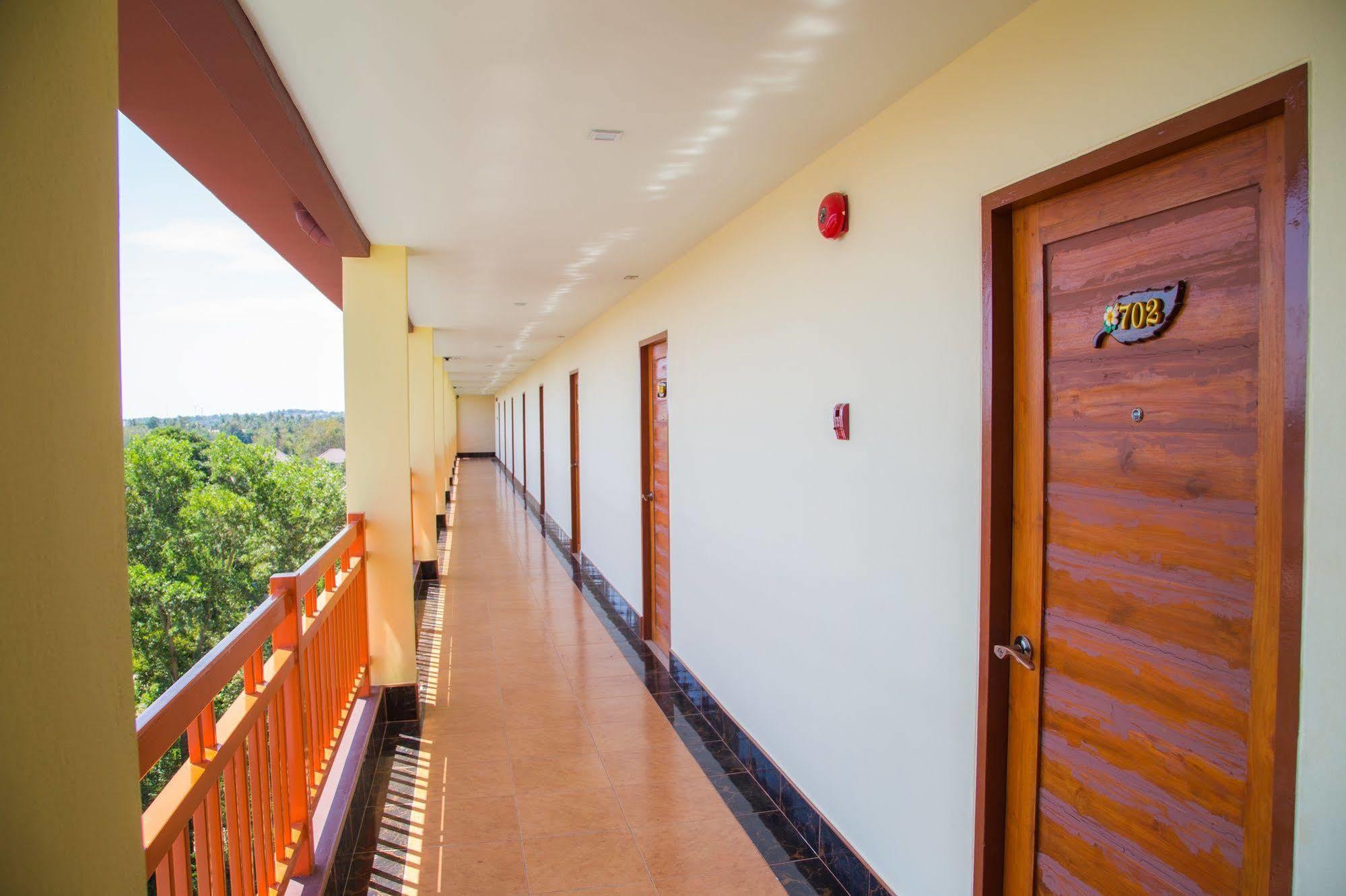 Smile Hotel 3*