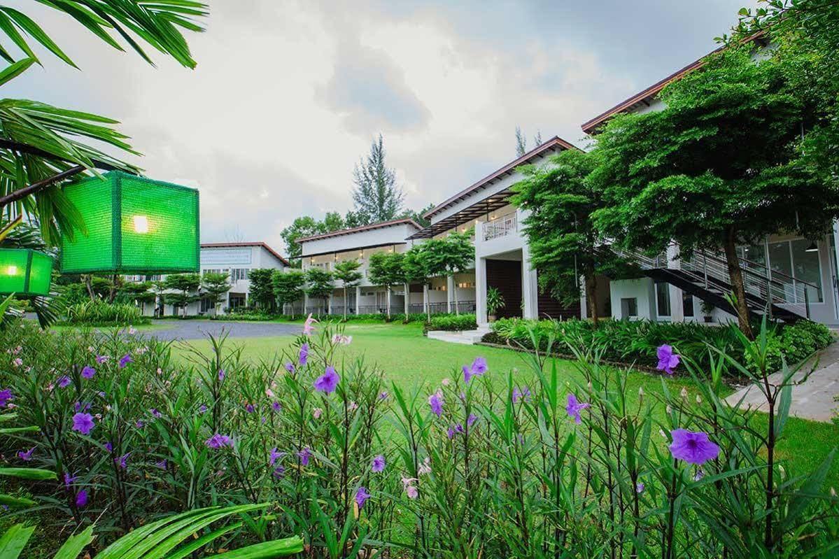 Resort The Touch Naiyang & Fitness 3*