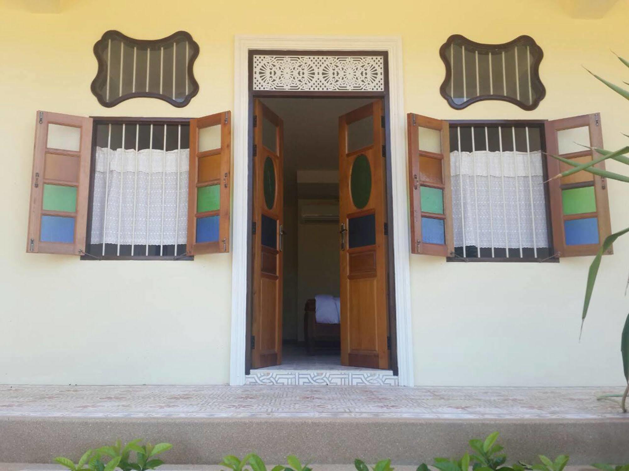 Baba La Casa 3*