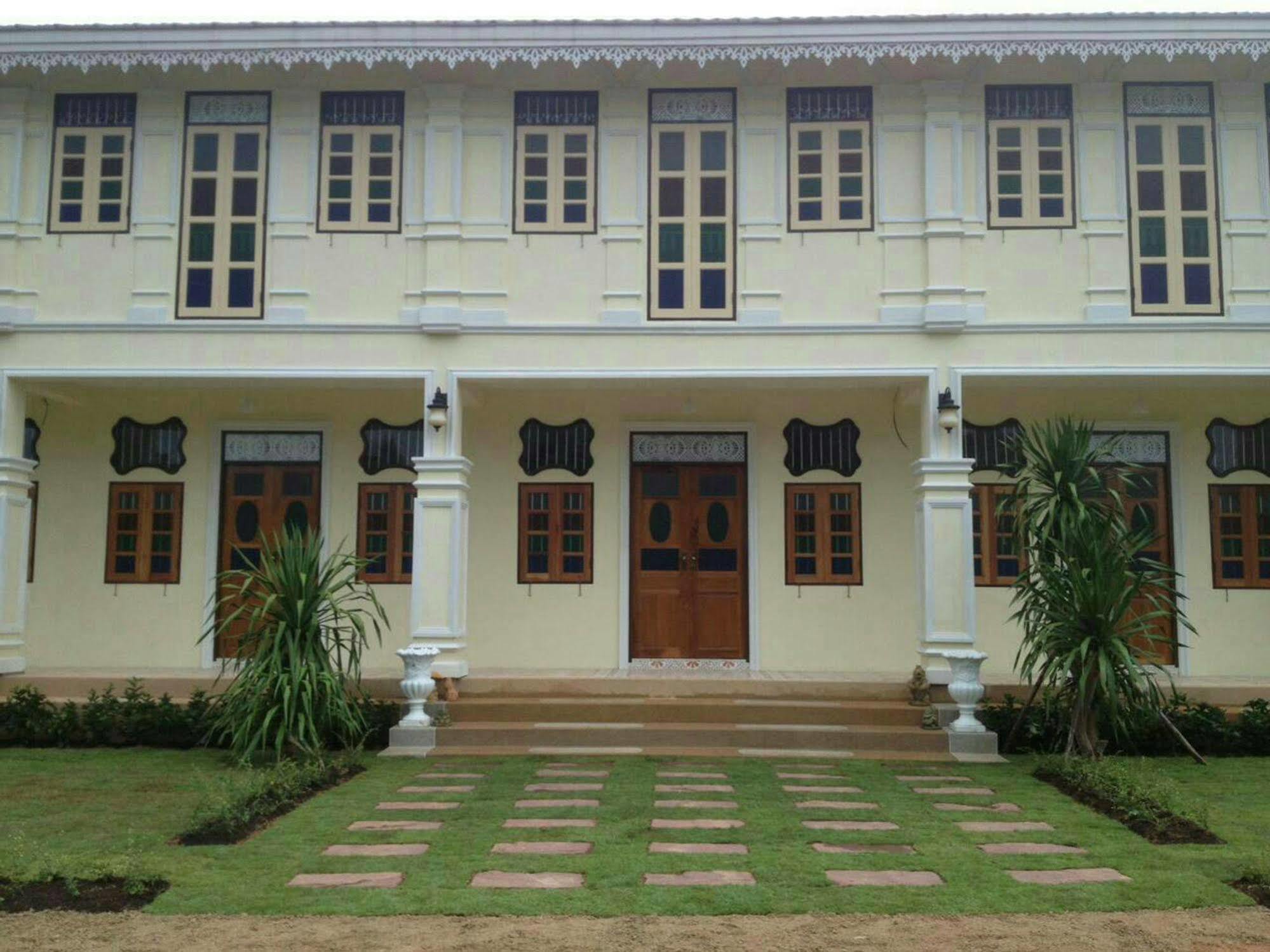Hotel Baba La Casa Chalong