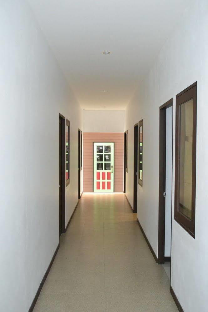 The Lantern Hostel, Chalong ,phuket