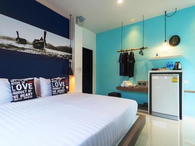 Hotel The Journey 3*