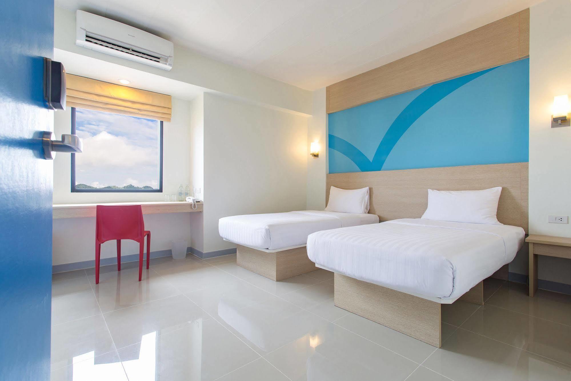 Hop - Sha Hotel